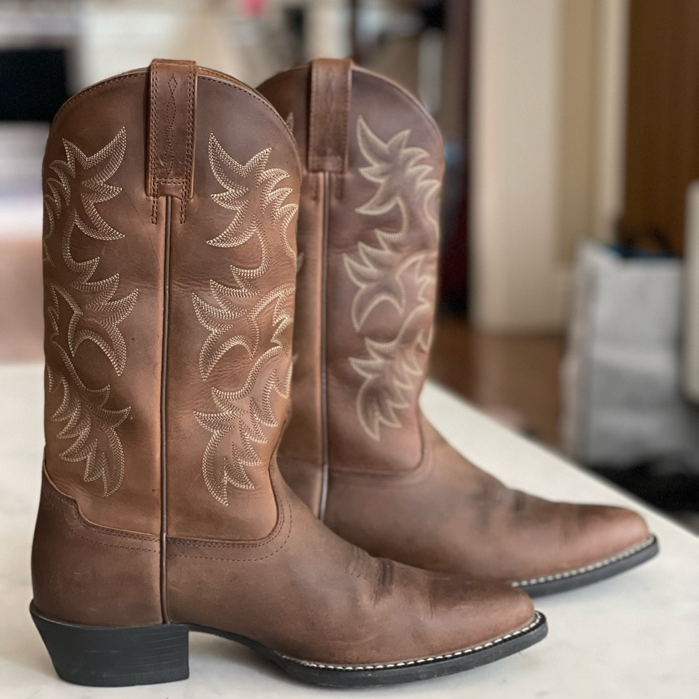 Ariat Western Boots - size 9.5